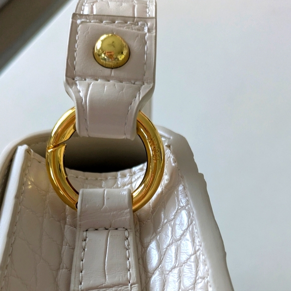 JW PEI Cream Top Handle Bag with Longer Strap Option And Gold Hardware - Picture 3 of 11